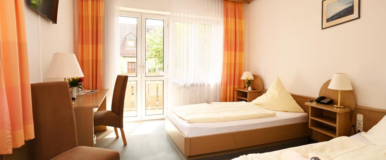 Hotel Zum Alten Wirt Langenbach エクステリア 写真