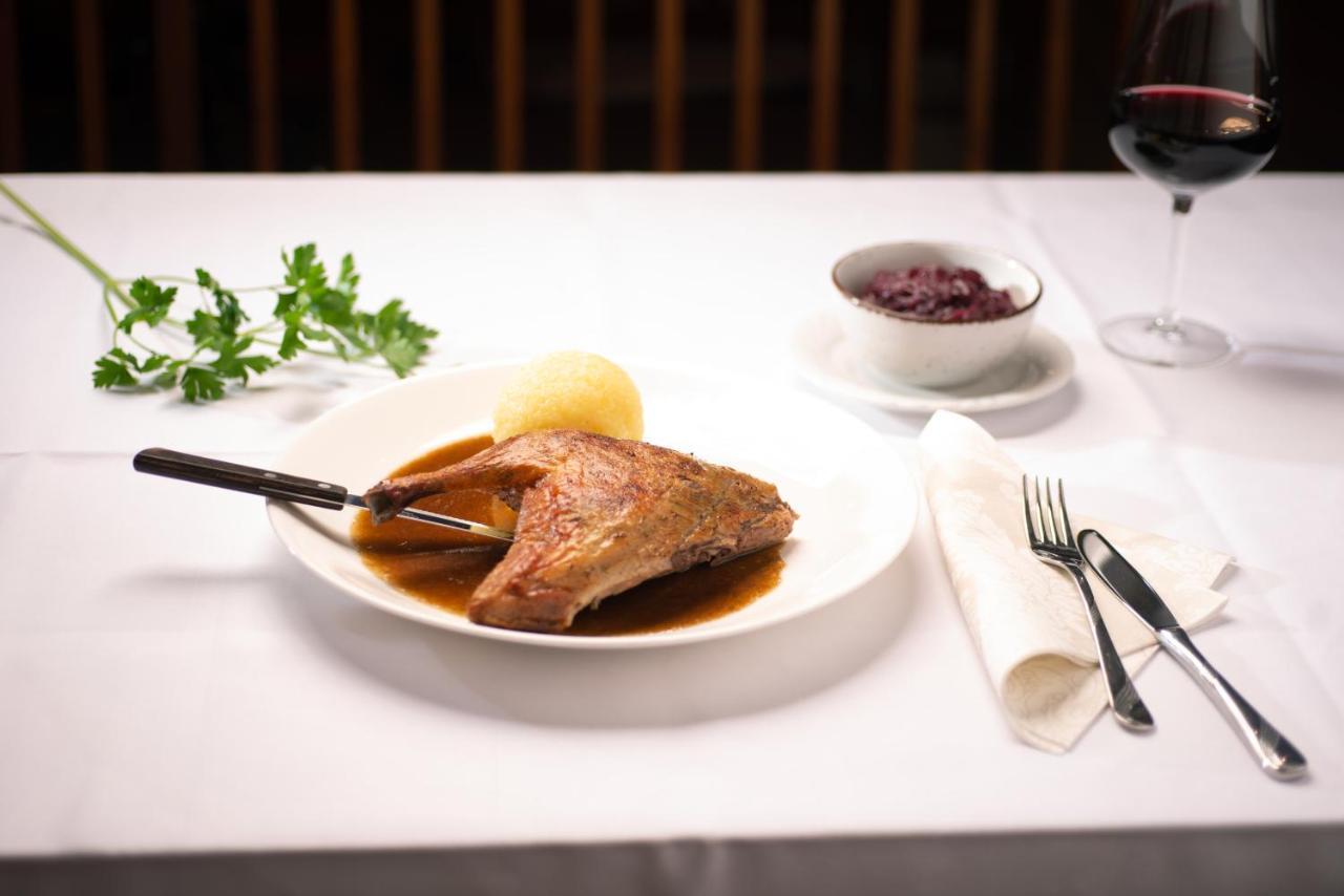 Hotel Zum Alten Wirt Langenbach エクステリア 写真