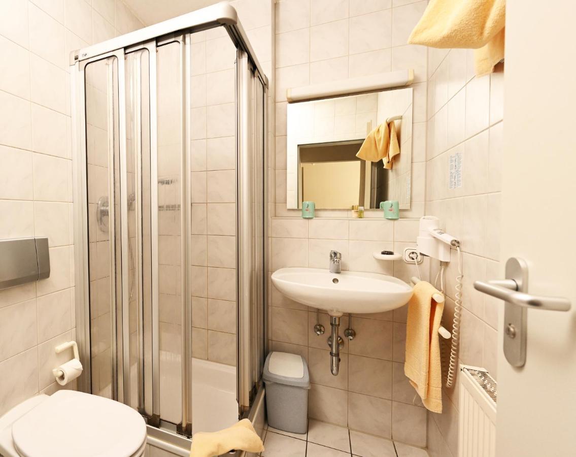 Hotel Zum Alten Wirt Langenbach エクステリア 写真
