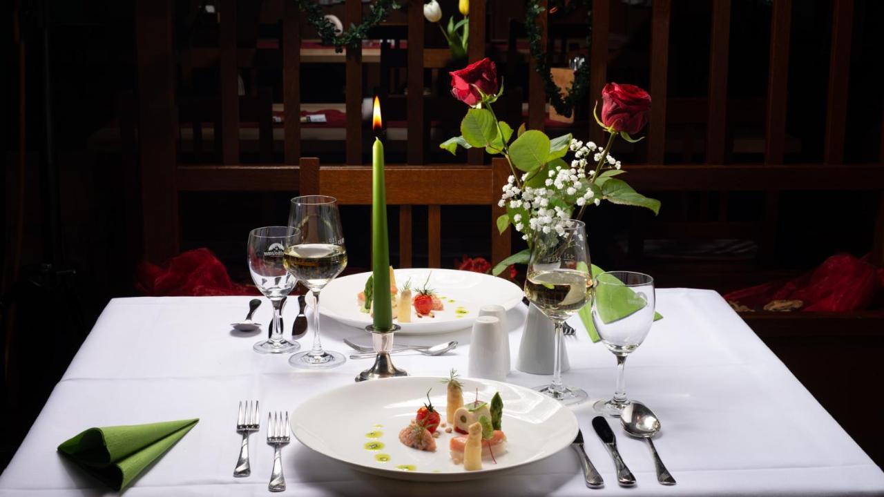 Hotel Zum Alten Wirt Langenbach エクステリア 写真